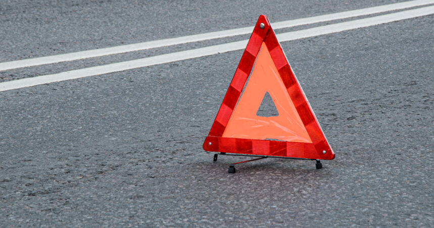 accident grav in caras severin soferul a murit dupa ce a intrat cu masina intr o casa trei copii si o femeie au fost raniti 69db6acc8ce7c