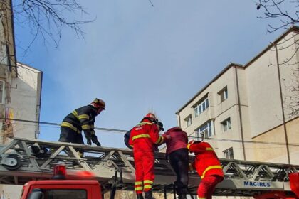 alerta in constanta incendiu intr un apartament de pe strada topolog 69da689caf551