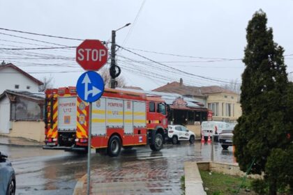alerta in mangalia barbat gasit lesinat in masina dus de urgenta la spital 69ce2f9a2f70e