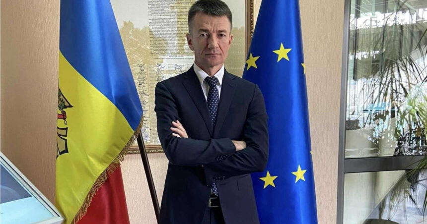 alexandru balan fost director adjunct al sis a fost condamnat la inchisoare in r moldova el este judecat si in romania 69dff68dcd116