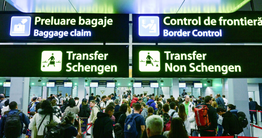 analiza europa risca haos in aeroporturi criza de combustibil ameninta sezonul estival 2026 69ee3fb8c2f60