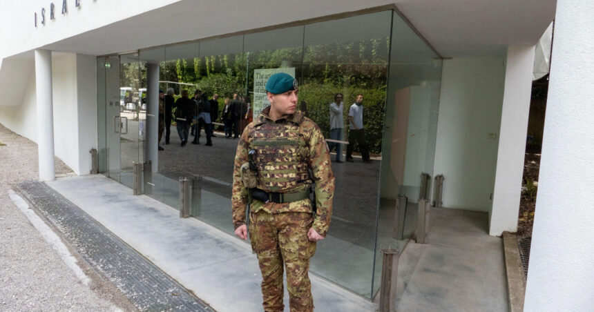 artistii si curatorii cer excluderea israelului rusiei si sua de la bienala de la venetia 69ccedcd47691