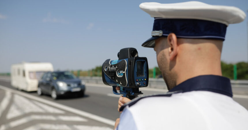 avertisment pentru soferi politistii vor actiona cu 450 de radare pe sosele de pastele catolic si floriile ortodoxe 69ce4d7c1fce9