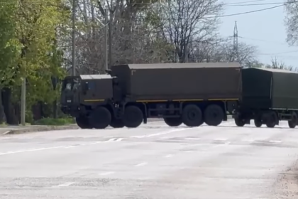 buldoexcavatorul nu a fost folosit in niciun moment pentru manipularea fragmentelor de drona spune prefectura galati dupa aparitia unor imagini 69ed193b51c3b