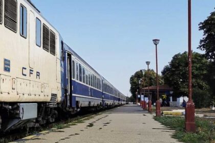 calea ferata constanta mangalia redeschisa temporar pentru 1 mai circulatia va fi apoi suspendata din nou 69e120789c2af