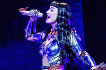 cantareata katy perry acuzata de agresiune sexuala politia investigheaza fapte din urma cu 16 ani cine este presupusa victima 69e13fd3cc4b6