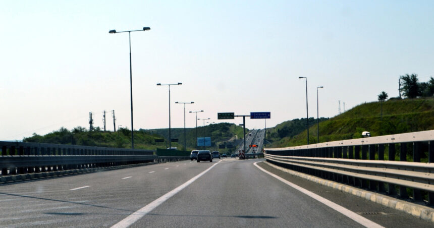 cat costa taxa de pod fetesti cernavoda in 2026 cum se plateste si ce amenzi risca soferii care nu achita trecerea 69f031f337737