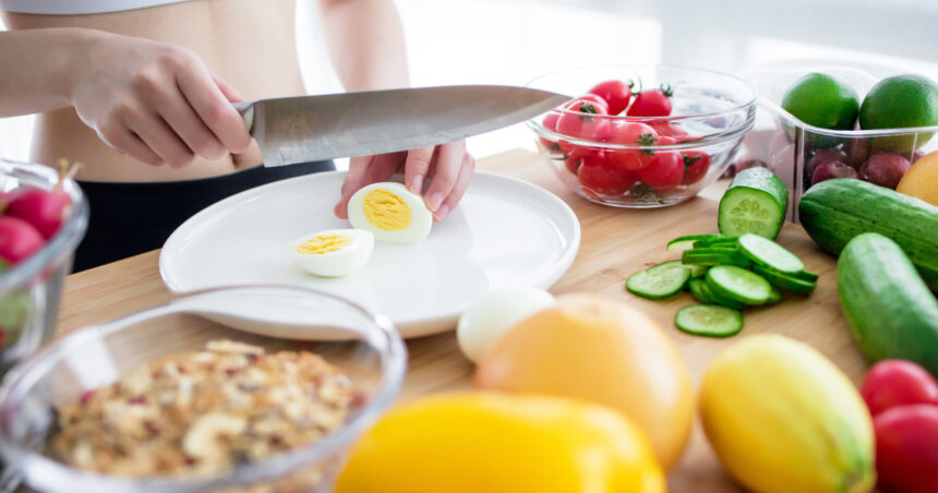 ce faci cu mancarea ramasa de la masa de paste bucatarii explica cum transformi rapid ouale si friptura de miel in retete noi 69e31b84c0895