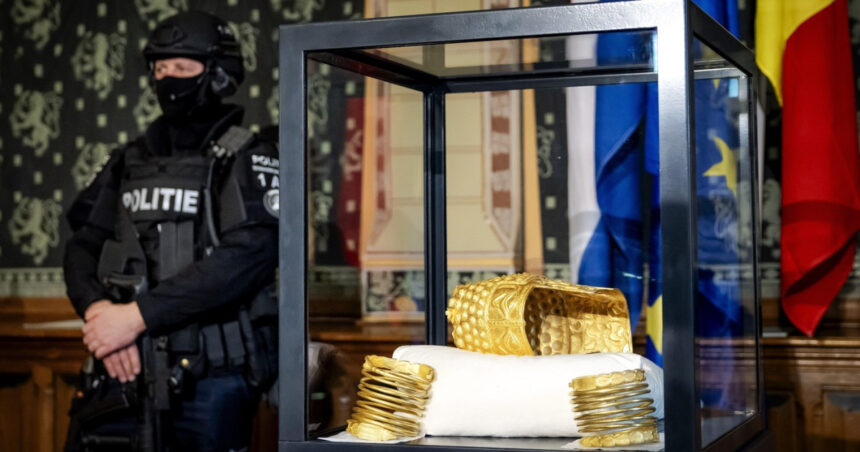 cine este procurorul roman care a ajutat la recuperarea coifului de la cotofenesti a instrumentat mai multe dosare rezonante 69ce7799b61a0