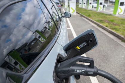 criza petrolului din orientul mijlociu stimuleaza interesul global pentru masini electrice vanzarile in noua zeelanda s au triplat 69cfa97ec52ae