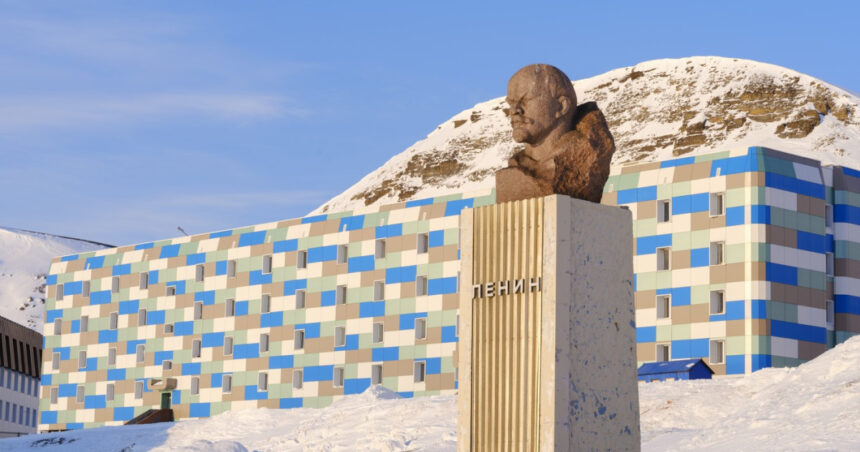 cum arata unul dintre avanposturile inghetate ale kremlinului svalbard poarta norvegiana a lui putin catre arctica 69dd5371502a3