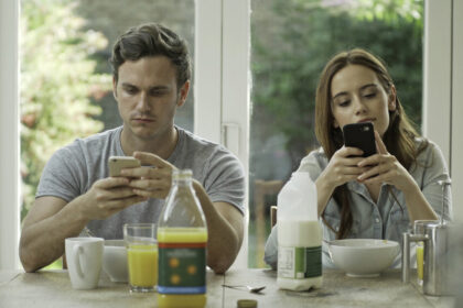 dependenta de telefon explicata de specialisti semnele si efectele asupra creierului un comportament dificil de controlat 69ec4b7bc218a