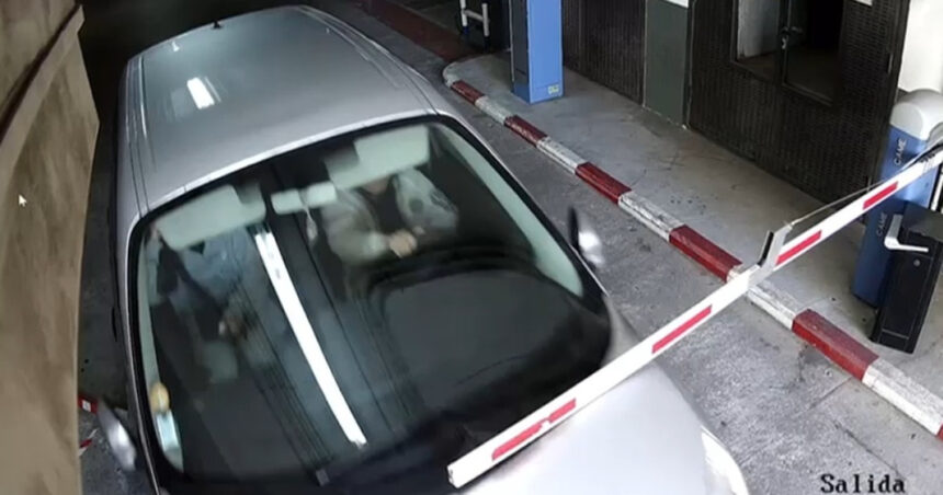 doi romani din spania si au furat propria masina dintr un depozit al politiei 69eefc8db0cd8