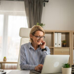 drepturile angajatilor care lucreaza de sarbatori legale cum sunt platiti si cand primesc zile libere potrivit legi 69dbaea34b9c5