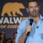 eric swalwell s a retras din cursa pentru functia de guvernator al statului california dupa acuzatiile de hartuire sexuala si viol 69dcc7c584619