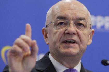 exclusiv emil boc spune ca retragerea sustinerii de catre psd e o greseala istorica cu consecinte grele alternativa este haosul sau dezastrul 69e8aee6dd2df