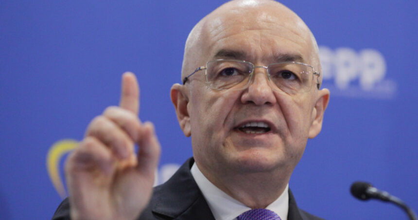 exclusiv emil boc spune ca retragerea sustinerii de catre psd e o greseala istorica cu consecinte grele alternativa este haosul sau dezastrul 69e8aee6dd2df