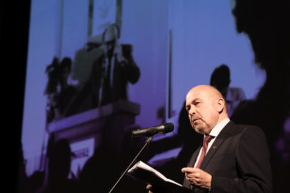 exclusiv marko bela crede ca apropierea udmr de viktor orban a fost gresita noi trebuia sa fim echidistanti s au atasat unui singur partid 69de2d72b3158