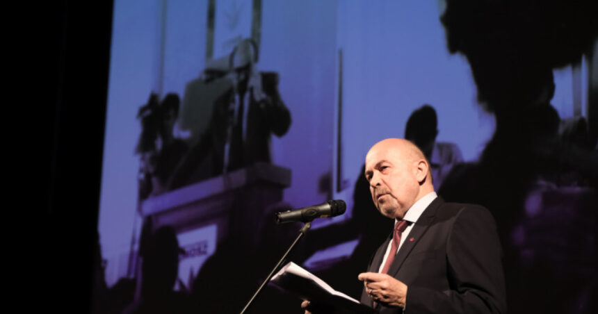 exclusiv marko bela crede ca apropierea udmr de viktor orban a fost gresita noi trebuia sa fim echidistanti s au atasat unui singur partid 69de2d72b3158