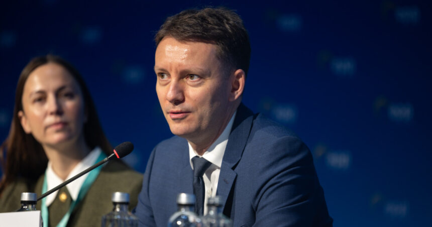 exclusiv siegfried muresan psd si aur sunt deranjate de reformele lui bolojan nicusor dan va avea de ales intre doua majoritati 69ef387208be3