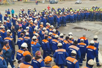 foto angajatii damen shipyards mangalia sa in a 12 a zi de protest planul de reorganizare sansa reluarii activitatii in santierul mangalia care ar duce la plata creantelor 69cfa0a0cf19c