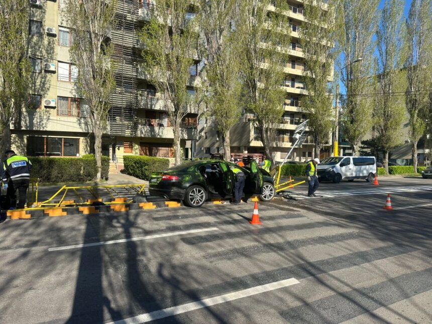 galerie foto ancheta in mamaia un sofer a incalecat scuarul cu un jaguar si a plecat de la fata locului 69f053e815818