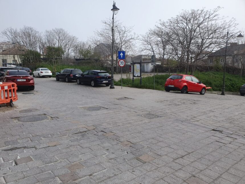 galerie foto casa ocupata ilegal in piata ovidiu o femeie ar fi fost agresata de persoanele care locuiesc acolo 69d4dcbb6b8fa