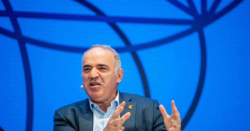 garry kasparov atac la donald trump cea mai mare greseala a lui este separarea iranului de ucraina costul politic al confuziei 69e9bd9655314