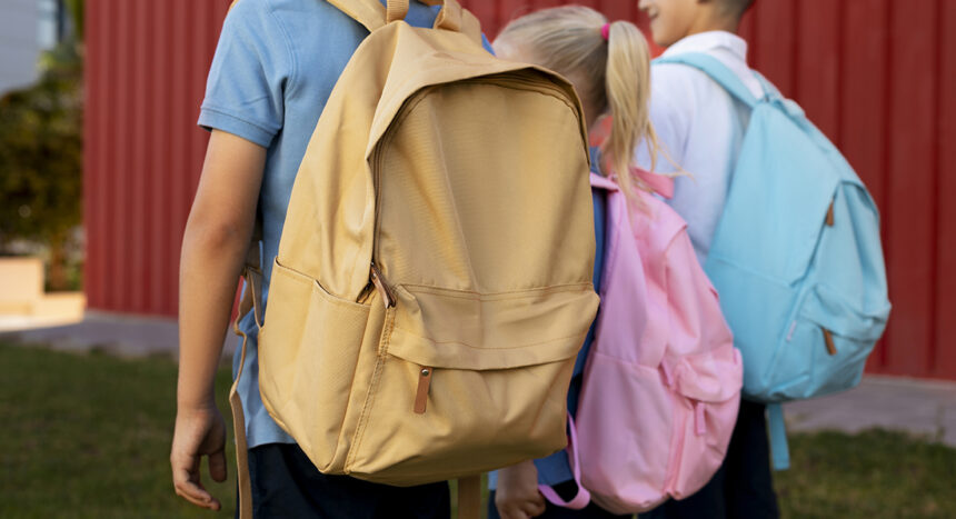 invatatoare plasata sub control judiciar dupa ce ar fi lovit in cap trei elevi de 6 si 7 ani i s a interzis sa profeseze 69d7667880d24