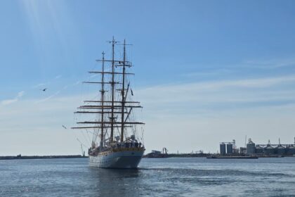 jurnal de bord bricul mircea a tranzitat bosforul si a ajuns deja in marea egee 69e39f603a3a7