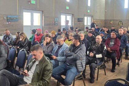 live foto video puz ul depozitului de deseuri nepericuloase din lumina realizat de compania envirotech srl in dezbatere publica organizata de primarie 69d657c7e4517