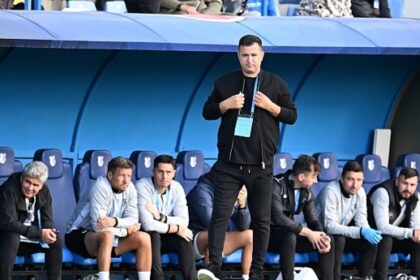 mesajul lui ianis zicu dupa despartirea de farul plec cu respect si recunostinta 69de1b9bd0da8