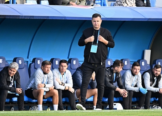 mesajul lui ianis zicu dupa despartirea de farul plec cu respect si recunostinta 69de1b9bd0da8