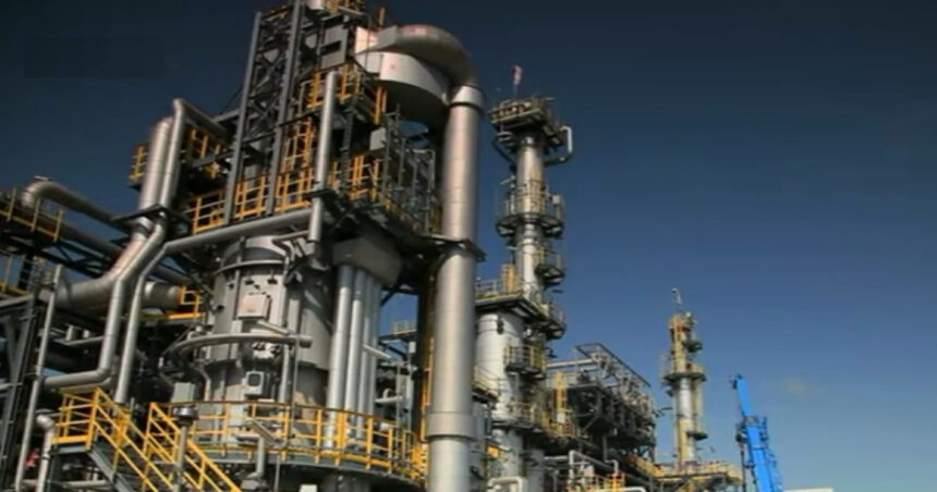 nicusor dan a anuntat cand ar putea fi repornita rafinaria petrotel 69f1d7ce51905