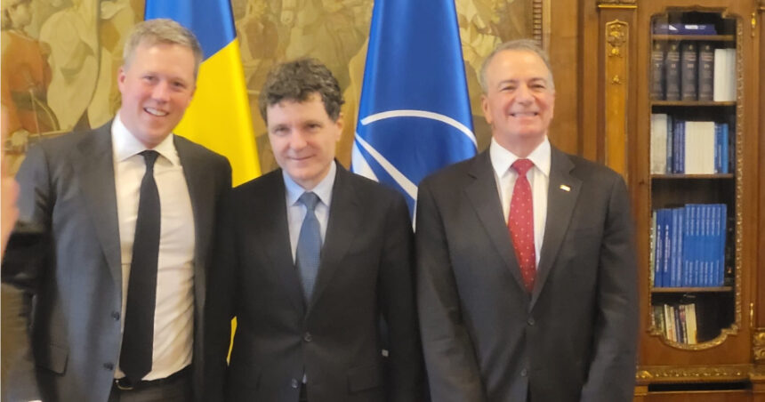 nicusor dan dupa discutia cu secretarul fortelor terestre ale sua romania ramane cel mai de incredere aliat la marea neagra 69efcbff65f11