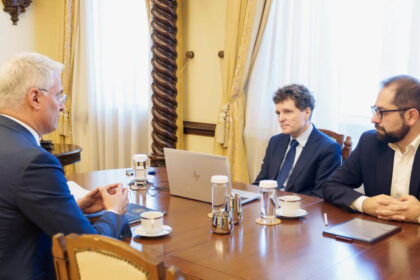 nicusor dan e esential ca orice s ar intampla in zona politica administratia sa lucreze pentru ca romania sa primeasca banii din pnrr 69e6409c48e04