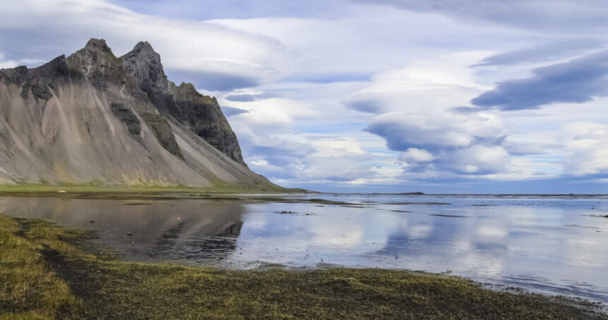 o companie aeriana ofera o vacanta gratuita si 43 000 de euro celui mai slab fotograf ca sa faca poze proaste in islanda 69e1e3a8ac7d8