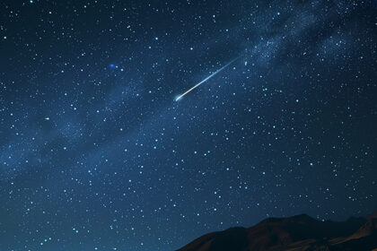 ochii pe cer cometa c 2025 r3 cea mai stralucitoare din 2026 vizibila cu ochiul liber din romania 69dd126e032ff