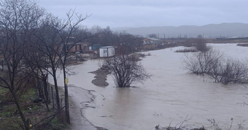 pericol de inundatii hidrologii au emis cod portocaliu pentru rauri din cinci judete ale tarii 69ce42cb0d782