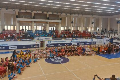 peste 300 de mici handbaliste constantene prezente la festivalul judetean de minihandbal 69d76113db056