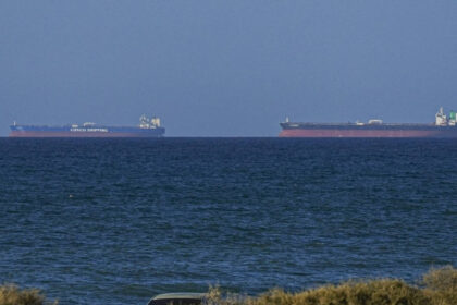 prima nava de croaziera traverseaza stramtoarea ormuz dupa izbucnirea razboiului cu iranul 69e28eed8383c