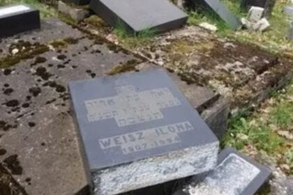 reactia ambasadei israelului in romania dupa vandalizarea cimitirului evreiesc din reghin 69df69e12f8f7