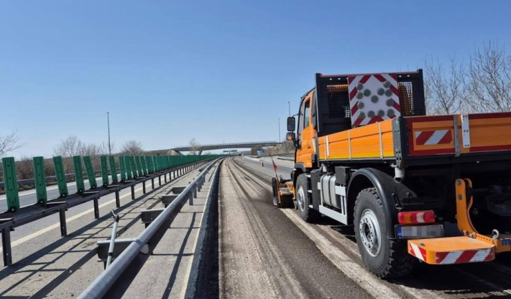 restrictii de circulatie pe autostrazile a0 si a1 pentru lucrari 69e7157558985