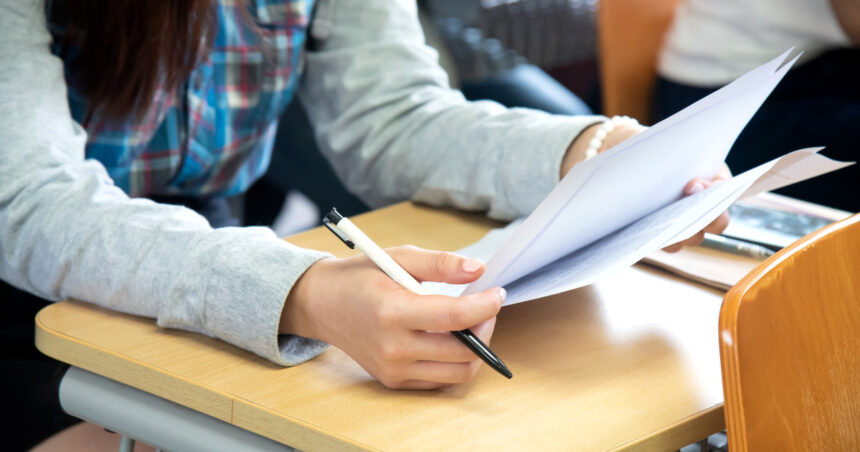 rezultatele la simularea bac 2026 intarzie ministerul educatiei prelungeste termenul pana pe 9 aprilie 69cfd3942ed30