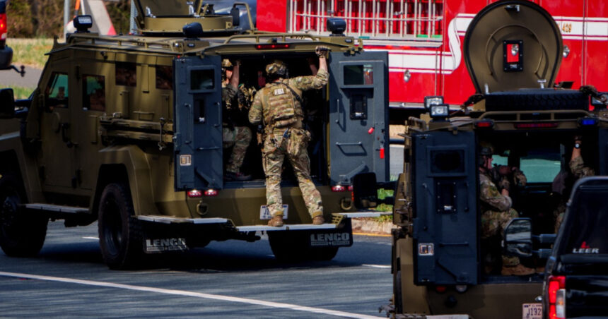 roman condamnat in sua pentru ca a trimis mascatii acasa la zeci de politicieni oficiali si jurnalisti cu amenintari false 69f3af04848b7