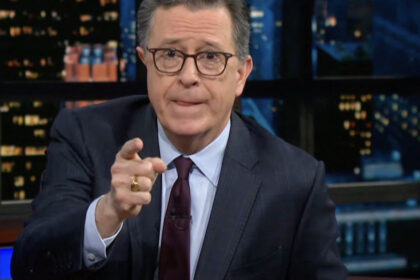 saga stapanul inelelor va avea un nou film scenariul va fi scris de vedeta tv americana stephen colbert fan al lui tolkien 69cf572d37b96