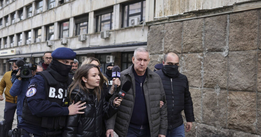 seful arr cristian anton a fost arestat preventiv care era rolul lui in gruparea care frauda examenele pentru atestate profesionale 69cd424ec76d5