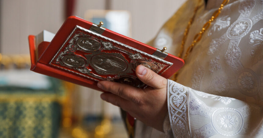 sfantul gheorghe 2026 cele mai respectate traditii si obiceiuri preotul explica de ce se folosesc frunze de salcie pe 23 aprilie 69e8f8b995814