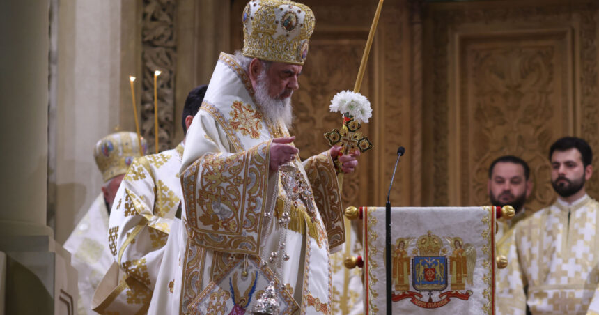 slujba de inviere 2026 la ce ora incepe si cand pot lua credinciosii lumina sfanta 69d9da01b7b65