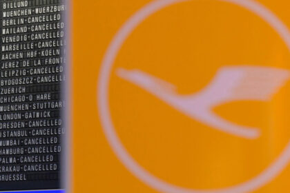 sute de zboruri lufthansa inclusiv spre si dinspre romania afectate de greva de doua zile a pilotilor 69d89a1e0cdd3